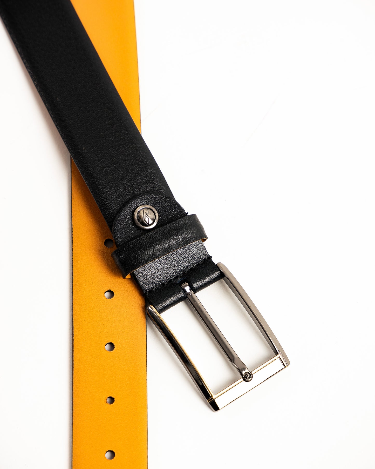 Profile, 35 MM, Fancy Pin leather belt