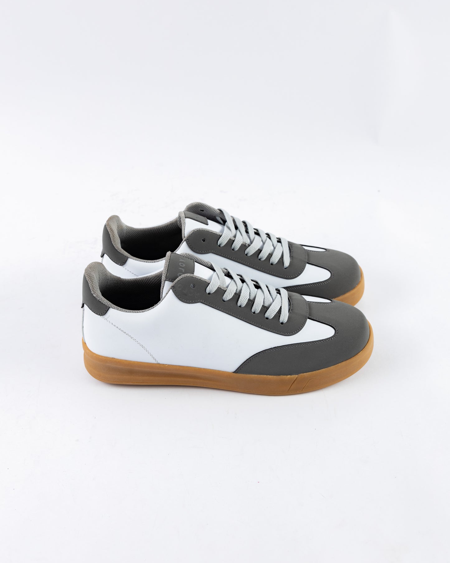 Series 004 (Men)